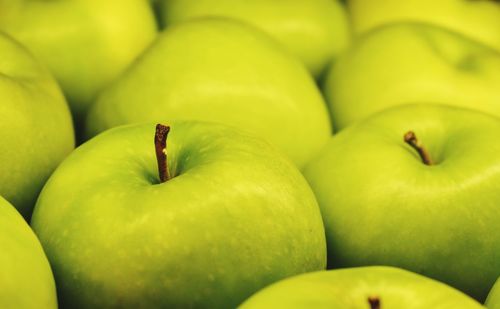 Full frame shot of apples