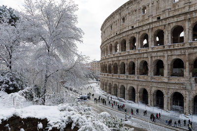An exceptional weather event causes a cold and cold air across europe, including italy..