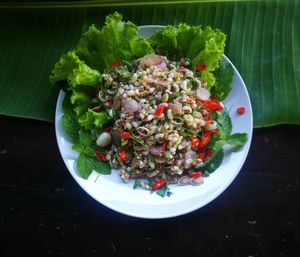 Close-up of chopped vegetables in bowl on table