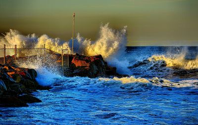 Waves splashing in water