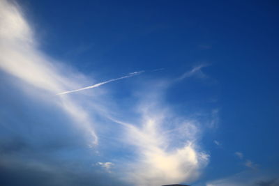 Low angle view of vapor trail in sky