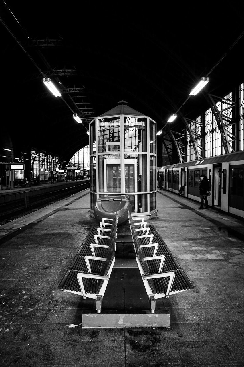 built structure, architecture, transportation, the way forward, empty, railroad station, illuminated, diminishing perspective, railroad station platform, indoors, ceiling, rail transportation, vanishing point, public transportation, connection, absence, railroad track, long, incidental people, architectural column