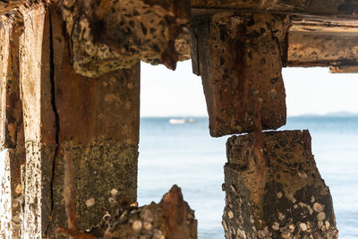 Detail of the ruins of the crush bridge in the ribeira neighborhood in the city of salvador, bahia.
