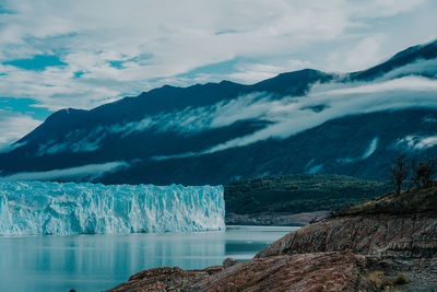 Perito moreno glacier 