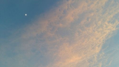 Low angle view of cloudy sky