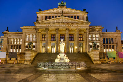 The concert hall at the gendarmenmarkt in berlin at night