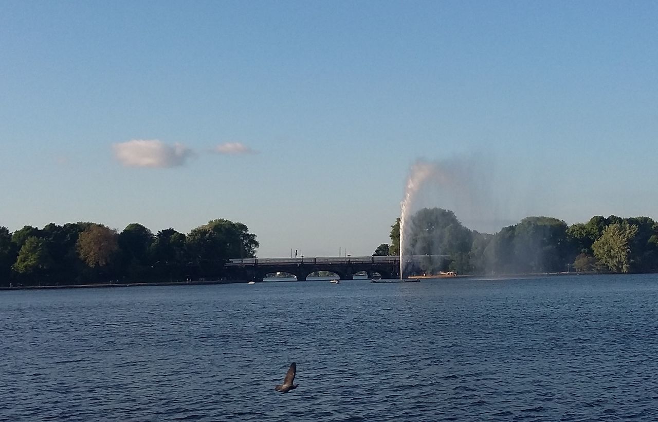 PANORAMIC SHOT OF WATER AGAINST SKY