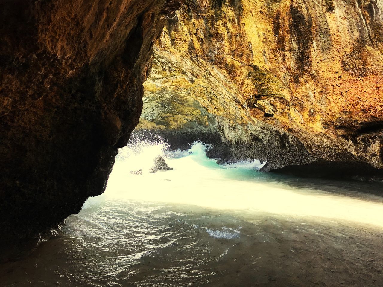 ROCK FORMATIONS BY SEA