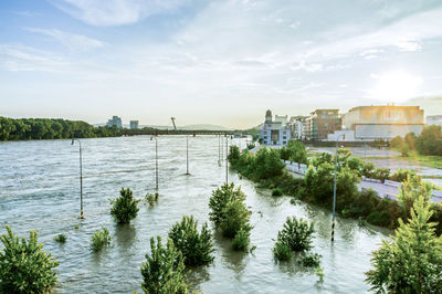 River passing through city