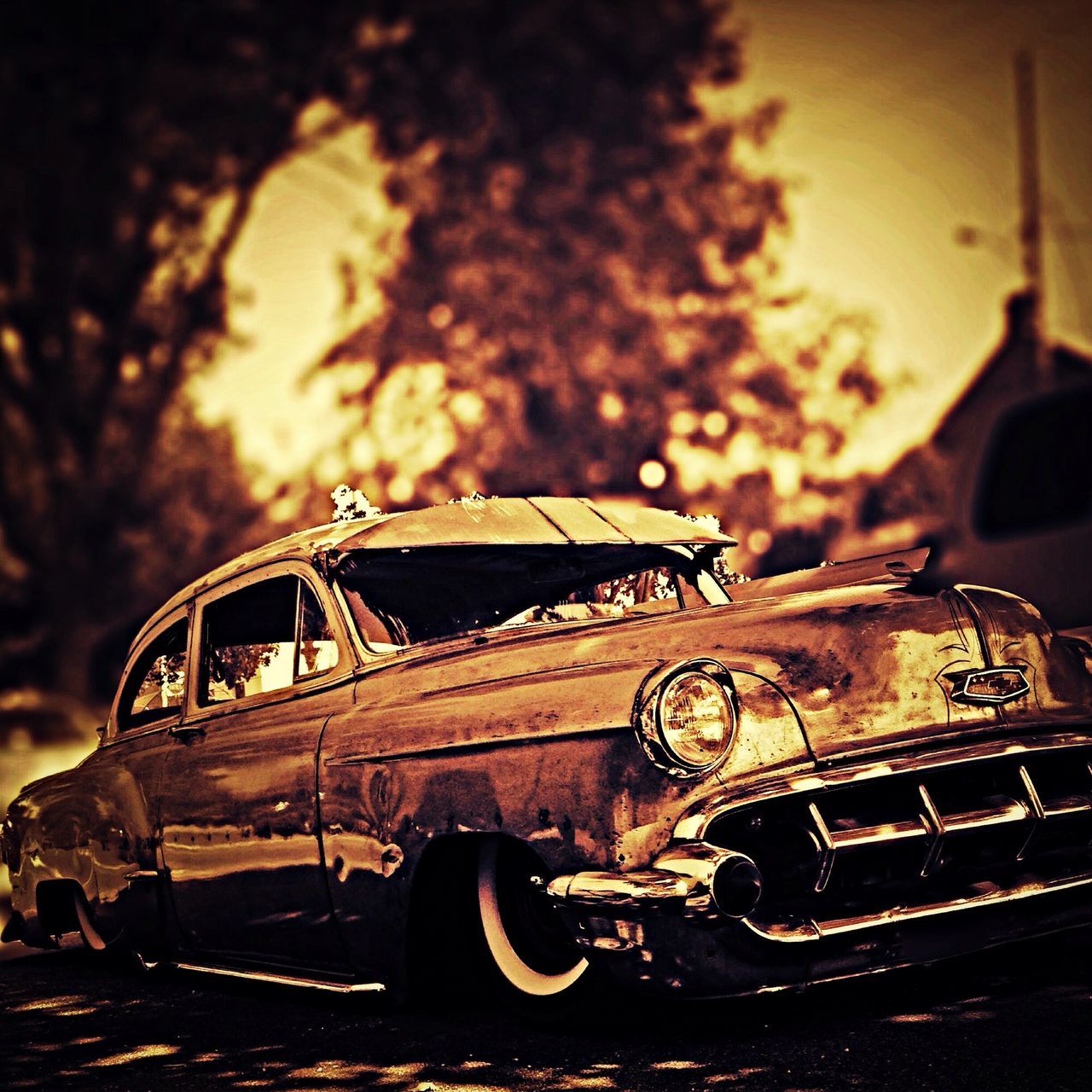 focus on foreground, close-up, land vehicle, mode of transport, transportation, metal, abandoned, old, obsolete, damaged, rusty, car, old-fashioned, selective focus, wheel, outdoors, stationary, metallic, part of, retro styled