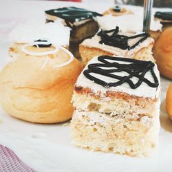 Close-up of cake in plate on table