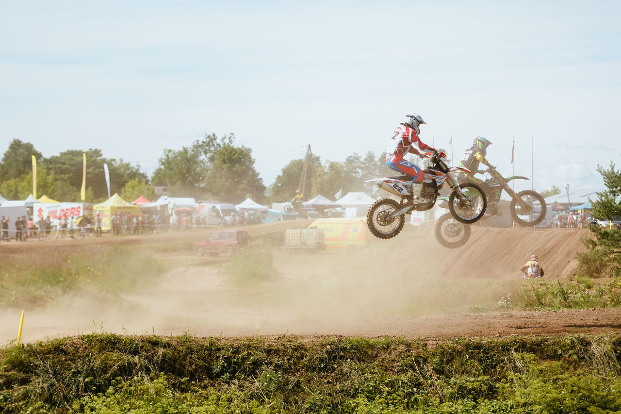 Motocross dust