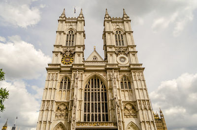 Facade of the westminster abbey, london, uk