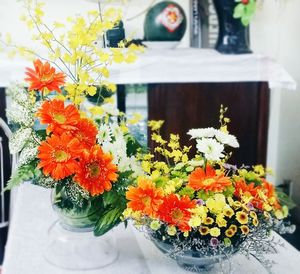 Close-up of flowers