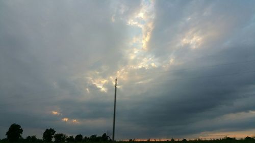 Low angle view of cloudy sky