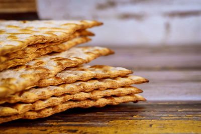 Matzoh jewish holiday bread jewish family celebrating passover