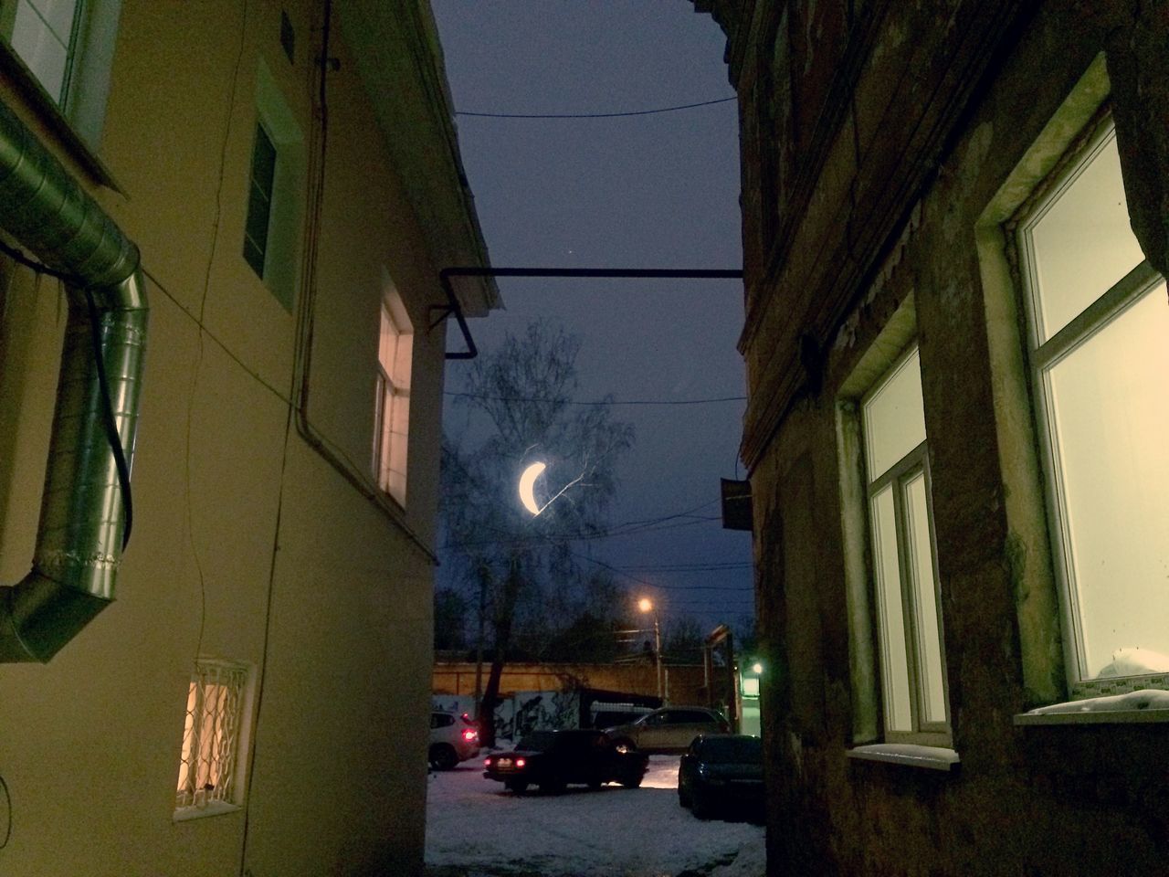 MoonbyTishkov