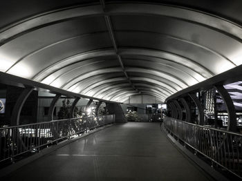 Illuminated tunnel