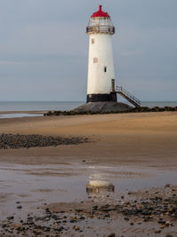 Point of ayr lighthouse, talacre north wales at sunset