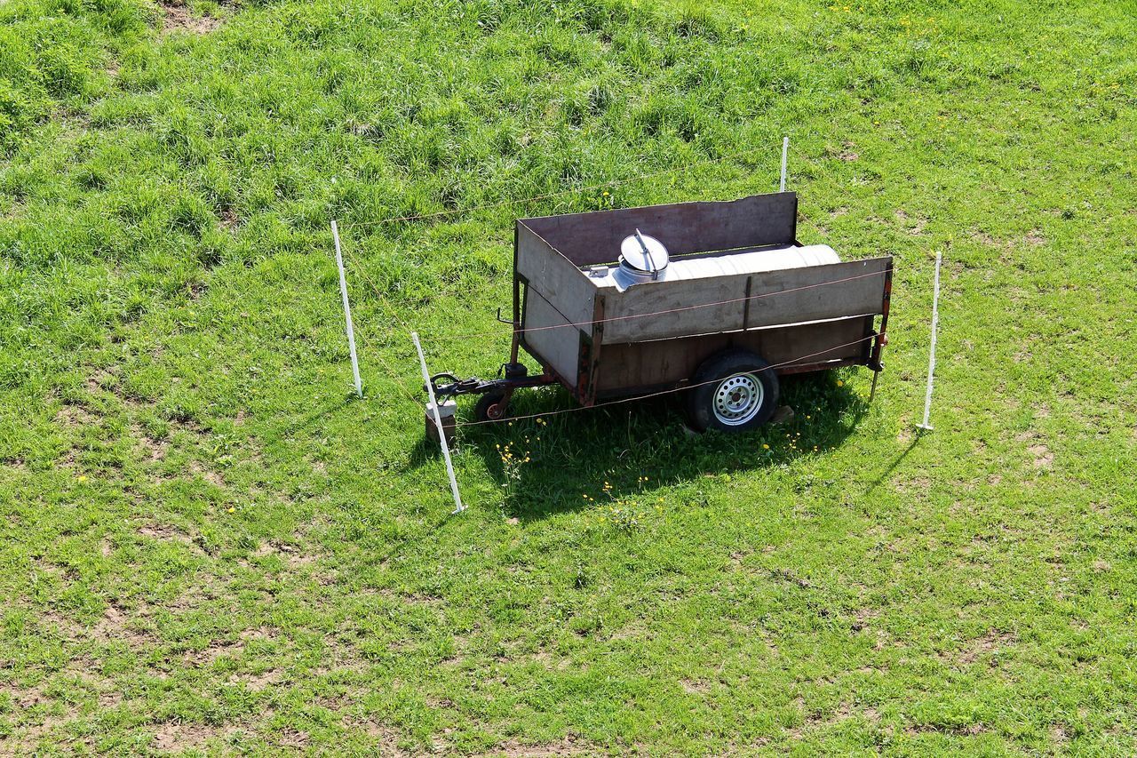 Animal water tank