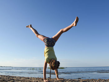 Sports activities in the summer outdoors on the bay