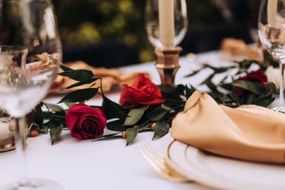 Close-up of rose bouquet on table