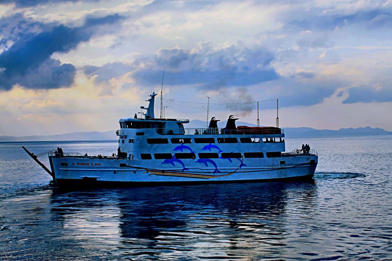 transportation, nautical vessel, water, mode of transport, boat, sea, sky, moored, cloud - sky, waterfront, sunset, horizon over water, nature, travel, tranquil scene, beauty in nature, tranquility, scenics, cloud, cloudy