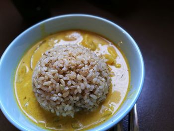 Close-up of rice in bowl on table