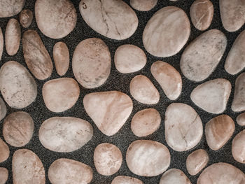 River rocks tiles