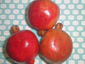 Close-up of apples on table