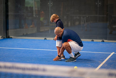 Man playing tennis