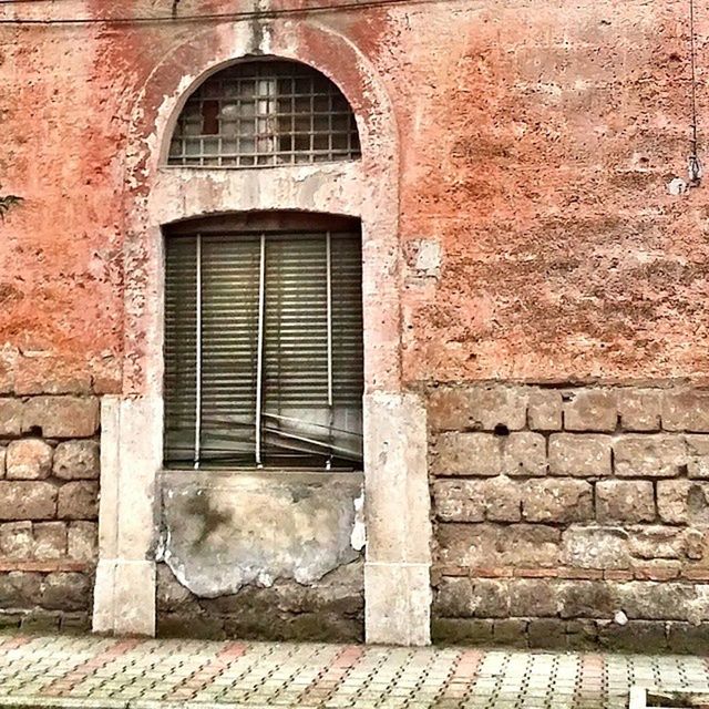 architecture, building exterior, built structure, window, brick wall, door, house, closed, arch, stone wall, wall - building feature, entrance, old, residential structure, wall, safety, protection, building, residential building, outdoors