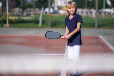 Man playing tennis