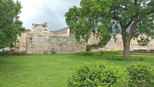 Old ruins against sky