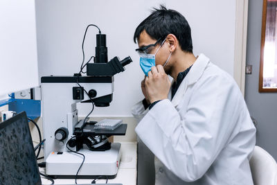 Male scientist working in laboratory