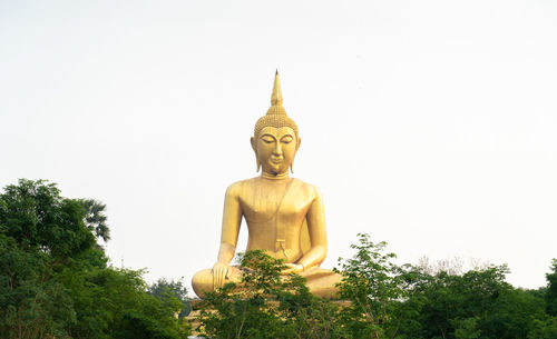 Statue of temple against clear sky