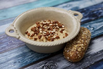 Close-up of bread in bowl on table