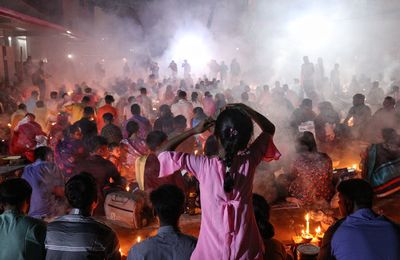 A girl watching at rakher upobash barodi lokhnath brahmachari ashram