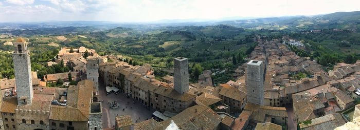 Panoramic view of san gimigniano, italy. 