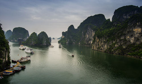 Scenic view of ha long bay 