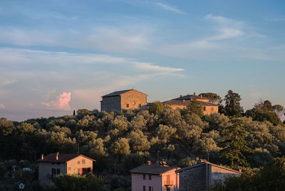 Church and monastery of sainct agostino in corciano, perugia, italia