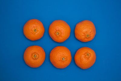 Close-up of orange fruits