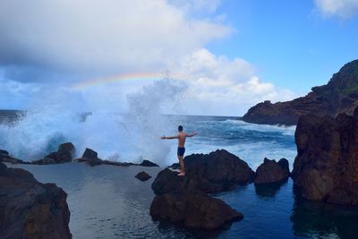 Panoramic view of sea against sky