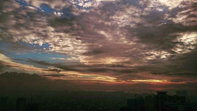 sky, cloud - sky, sunset, cloudy, dramatic sky, weather, scenics, beauty in nature, silhouette, tranquil scene, overcast, tranquility, cloud, storm cloud, nature, atmospheric mood, orange color, moody sky, idyllic, cloudscape