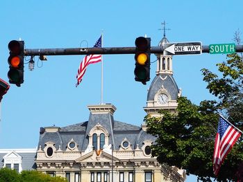 Wooster ohio traffic light