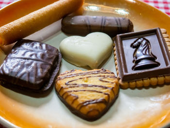High angle view of chocolate cake in plate