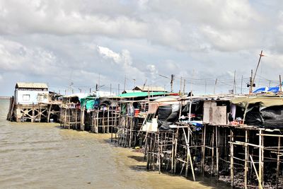Lifeguard hut against sky