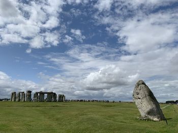 Stone henge against sky