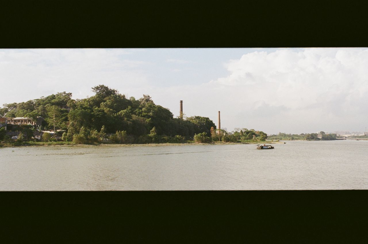 SCENIC VIEW OF RIVER AGAINST SKY