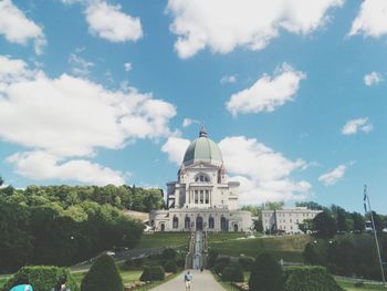 View of oratoire st-joseph against cloudy sky